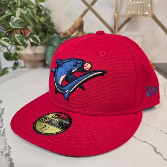 New Era Clearwater Threshers 59FIFTY Red Fitted Hat 7 1/4 With Shark Baseball - Picture 2 of 10